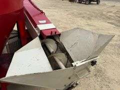 International 1150 Feedmill