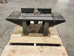 Craftsman Router Table - Router