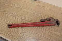 24" Ridgid pipe wrench