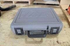 Skil elec. drill w/case
