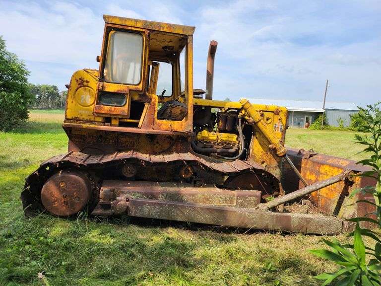 International TD20 Bulldozer (Off-Site)