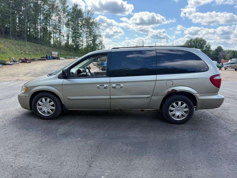 2007 Chrysler Town & Country