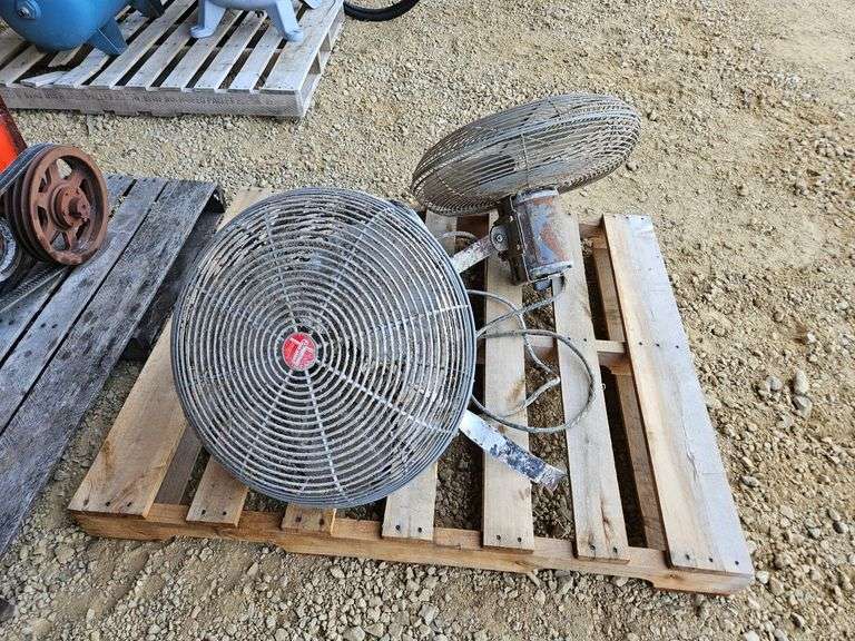 (2) Dayton 20" Barn Fans