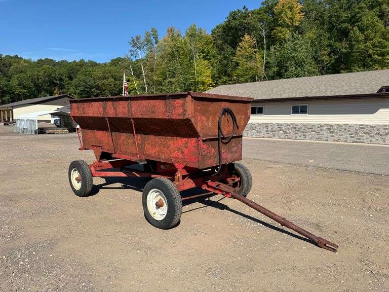 Montgomery Wards Hyd Dump Grain Wagon