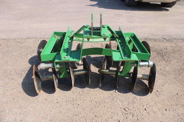 John Deere 3 pt. garden tractor disk, 48"