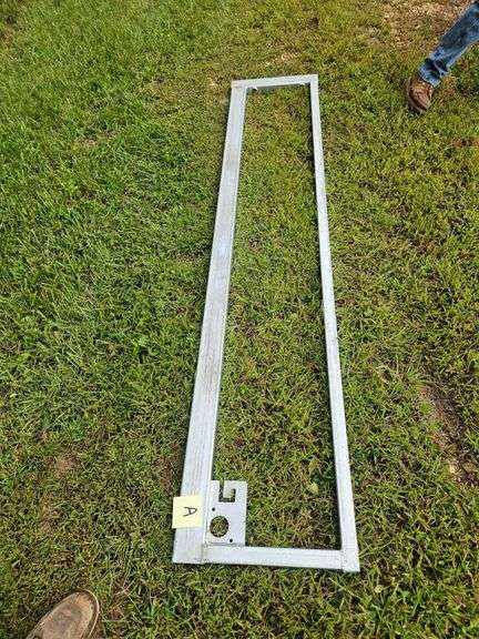 (1) 2-Bar Gate 92" long (new)