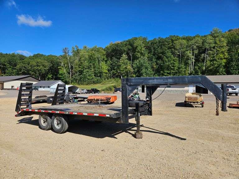 2006 16-ft. Gooseneck Equipment Trailer