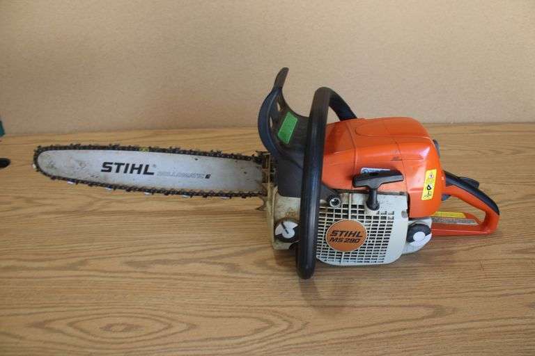 Stihl MS290 chainsaw w/18" bar