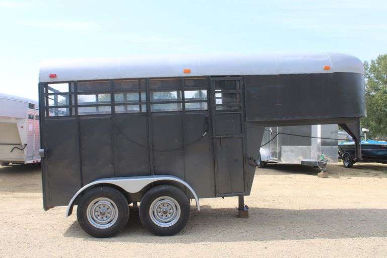 1985 Home Made 5th wheel Livestock trailer