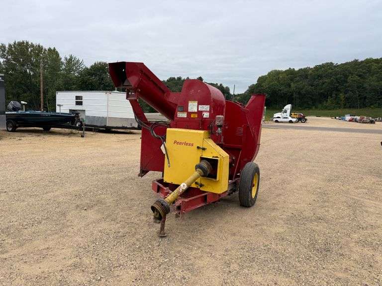 Peerless Roller Mill w/ Silo Blower