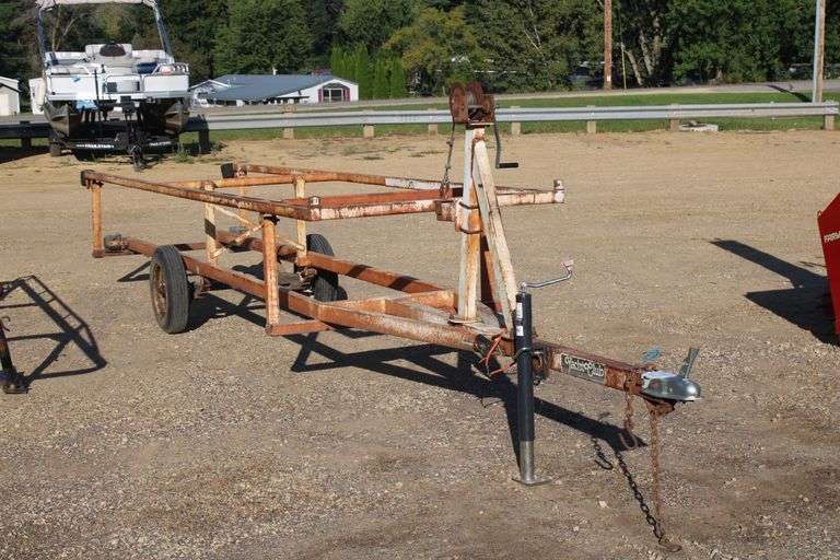 Yacht Club Pontoon trailer
