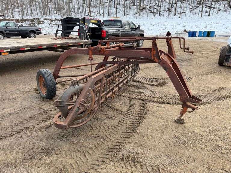 Booth Side Rake 5 Bar Side Rake - Lee Real Estate & Auction Service