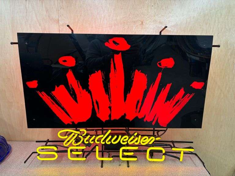 Budweiser Select Neon Sign - Lee Real Estate & Auction Service