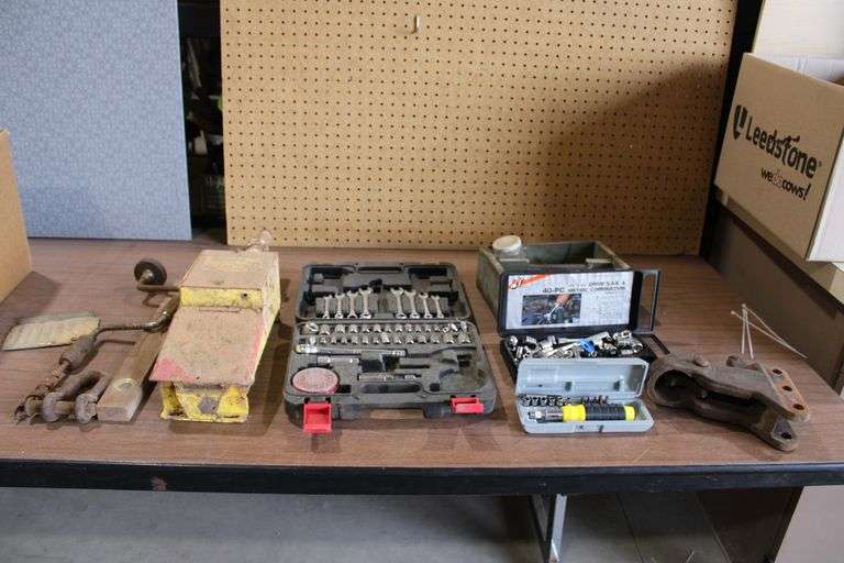 Lot of tools & misc. - Lee Real Estate & Auction Service
