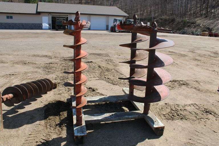 Auger bits & stand, will fit lot #105 - Lee Real Estate & Auction Service