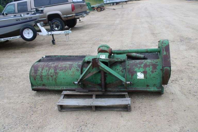 John Deere 3 pt. flail mower, PTO drive, 80"