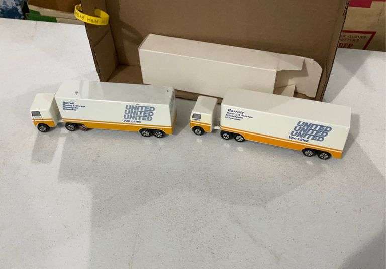 United Van Lines toy tractor/trailers Ralstoy model
