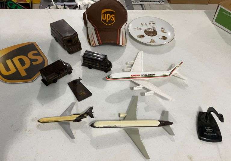 Scale model toys and memorabilia-UPS, CF