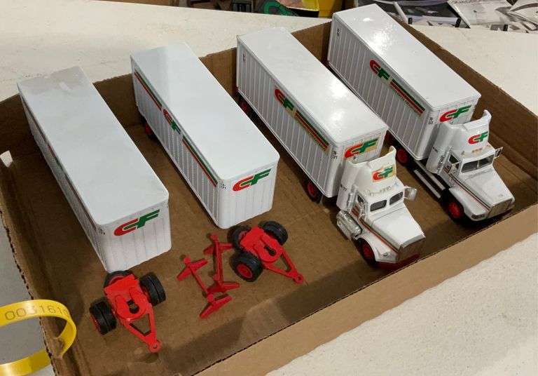 (2)Scale model tractor/trailers, (2) trailers-CF