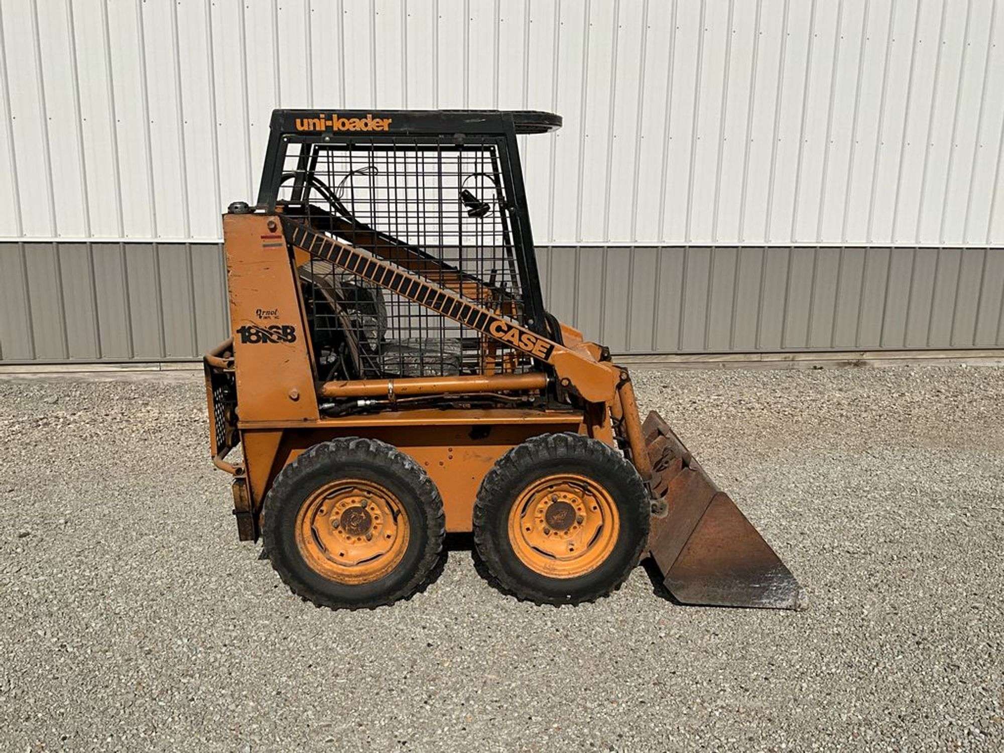 F.29　100 Online Only Farm Equipment Estate Auction - Pirkl Estate