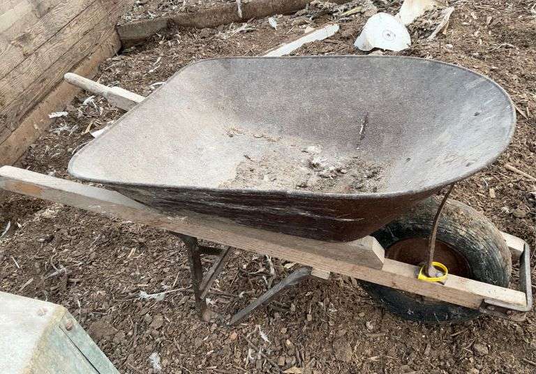 Wheel barrel