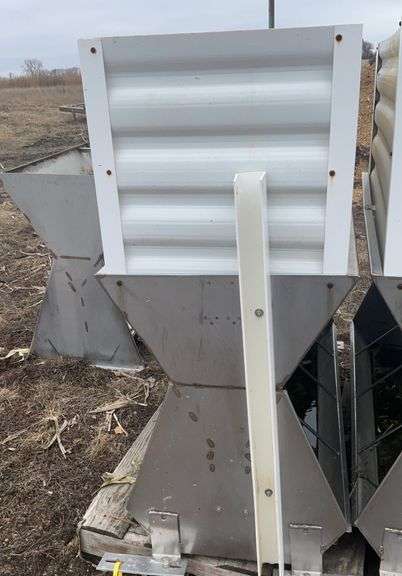 Stainless steel pig feeder/waterer with extension