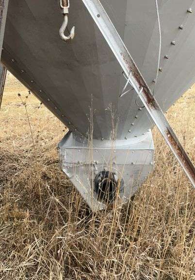 2 ring Bulk bin, ring measures 32” by 6 3/4’