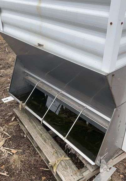 Stainless steel pig feeder/waterer with extension