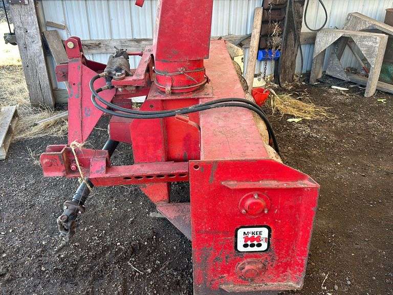 McKee Sno-Lander 720 Snow Blower, 3pt, 540PTO, Hydrailic Spout, Double Auger, 84”