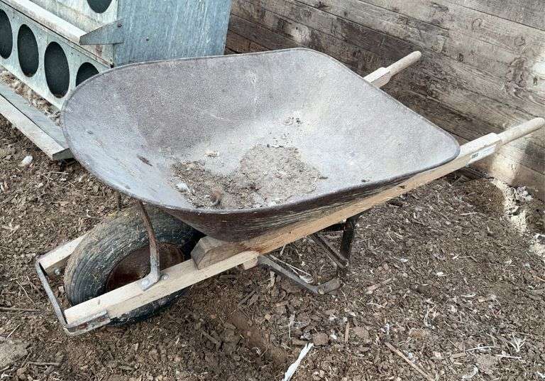 Wheel barrel