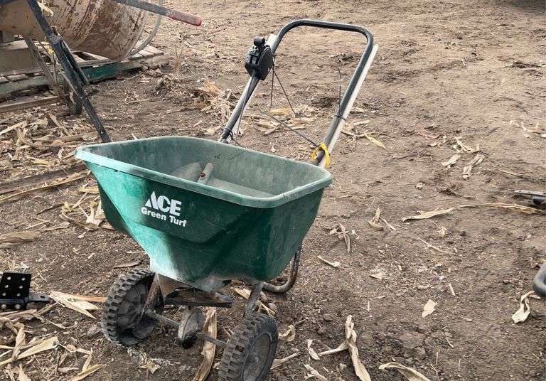 Ace green turf handled fertilizer spreader
