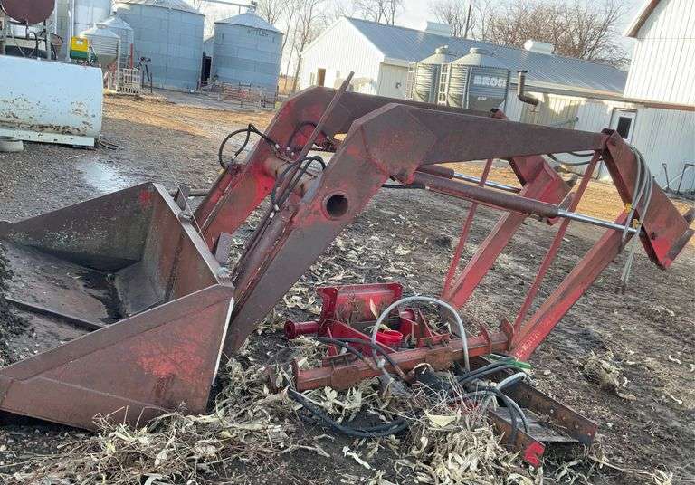 Westendorf  WL-42 All-Matic Loader with bucket and bale spear