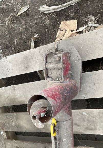 Electric hammer mill with 3 hp motor