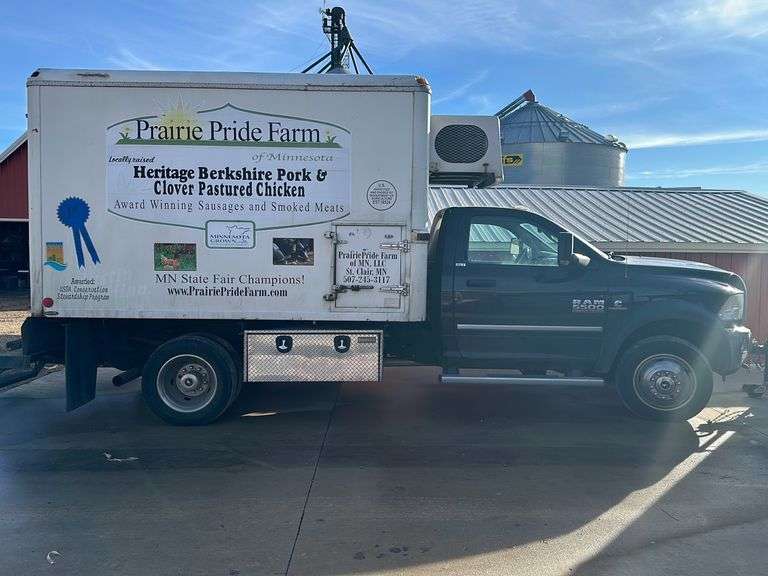 2015 Dodge Ram 5500 Regular Cab with Johnson Refrigerated 11’ Body, Onboard Compressor, Power Plugin
