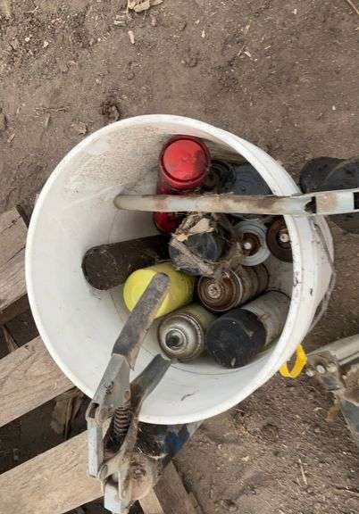 Grease guns, trailer, jack, penetrating oil, Grease, shop supplies