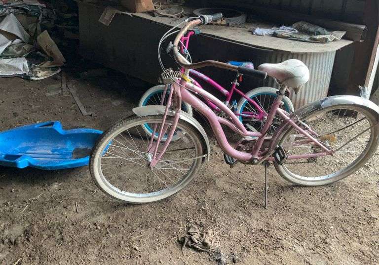 Women’s bike, girls bike, childrens sled
