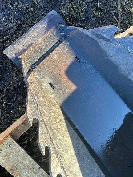 Rylee Root Ripper bucket, universal skid loader, plate, like new