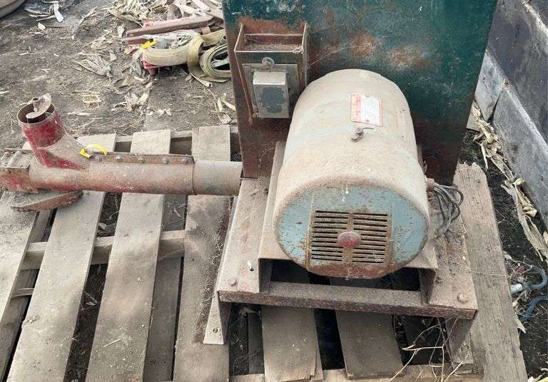 Electric hammer mill with 3 hp motor
