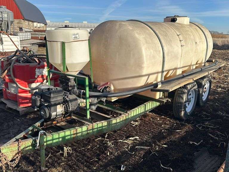 1000 Gallon Water Tender on Tandem Axle Trailer, Transfer Pump with Briggs and Stratton Motor, 35 Ga