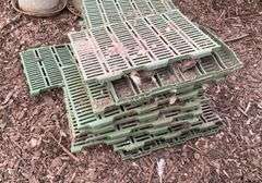 Plastic chicken flooring