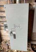 85 KVW Stationary Generator, 300 Hours, Ford 460 V8 Gas Power LP Gas, Bought New, Excellent Conditio