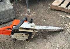 Stihl MS 310 gas powered chainsaw with Case, 20 inch bar