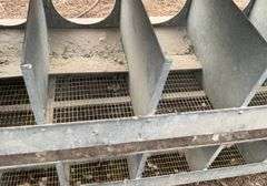 Chicken nesting box