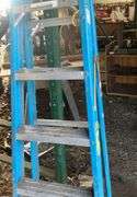Werner 5 foot fiberglass step ladder