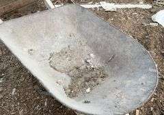 Wheel barrel