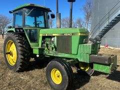 1978 John Deere 4240 Tractor, Power Shift, 6984 Hours, 18.4x42 Band Duals, 3pt, Quick Hitch, 540/100