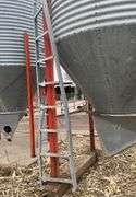 Single ring portable bulk bin with auger-ring measures approximately 28” by 5 3/4’