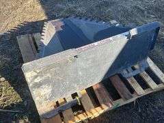 Rylee Root Ripper bucket, universal skid loader, plate, like new