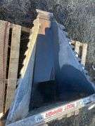 Rylee Root Ripper bucket, universal skid loader, plate, like new