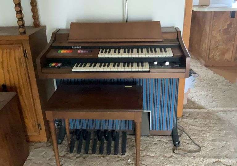 Kimball “The Entertainer “ double keyboard electric organ with bench ...